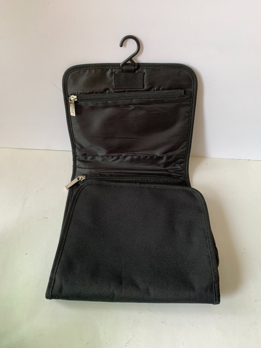 Burberry Fragrances Toiletry Travel Black Hanging Folding Compartment Bag - Picture 4 of 12